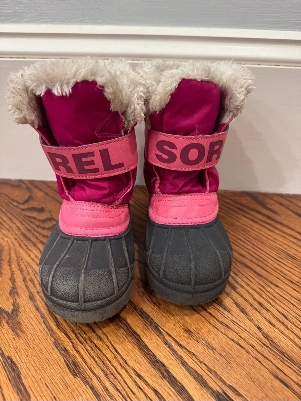 Sorel Kids Pink & Winter Snow Boots with Faux Fur Cuff fleece interior
